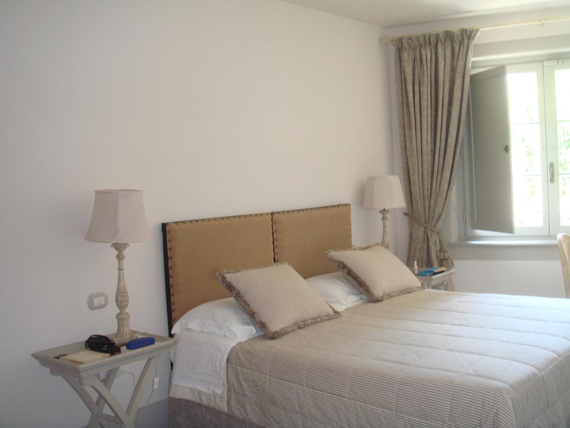 B&B Pieve Degli Artisti ピエトラサンタ 部屋 写真